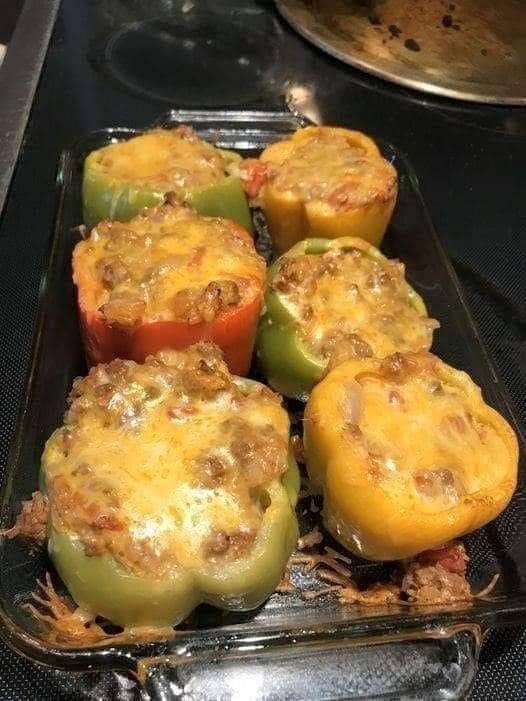 T ” STUFFED BELL PEPPERS 😋 😍